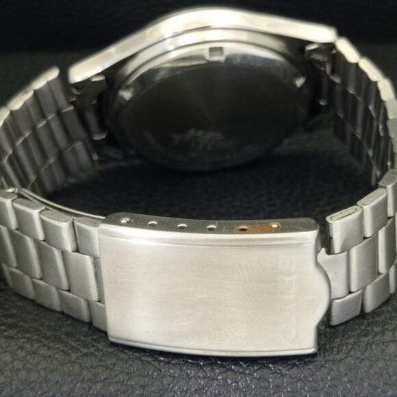 Vintage 1992 Seiko Automatic Mens Silver Watch W/daydate & Green accents - Picture 2 of 10